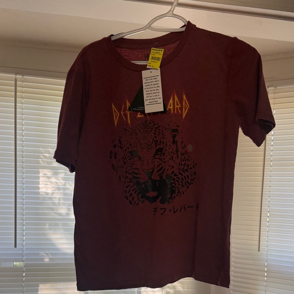 Maroon Graphic T-Shirt